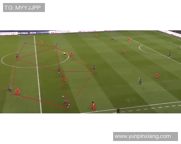 深入分析成都足球队区域防守战术的特点与应用策略