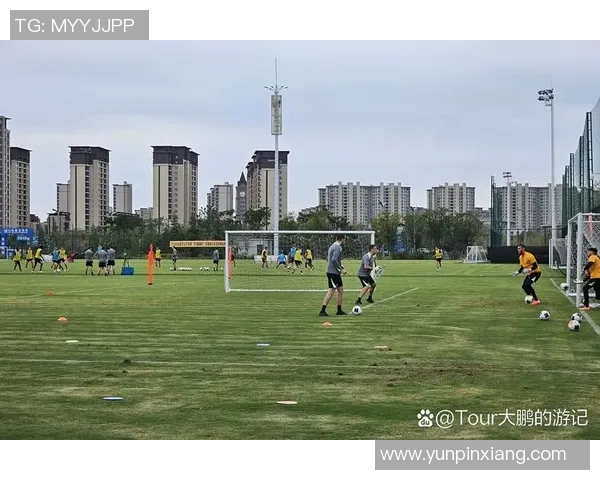 西安足球队在城市联赛中的实力分析与表现评估 西安足球队在城市联赛中的实力分析与表现评估