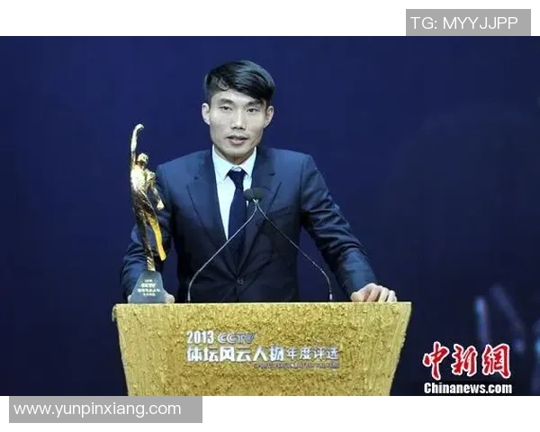 当今足球界的风云人物:探寻最受欢迎的足球明星及其魅力所在 当今足球界的风云人物:探寻最受欢迎的足球明星及其魅力所在