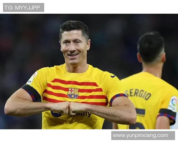 现役九号足球明星的辉煌历程与未来展望分析 现役九号足球明星的辉煌历程与未来展望分析